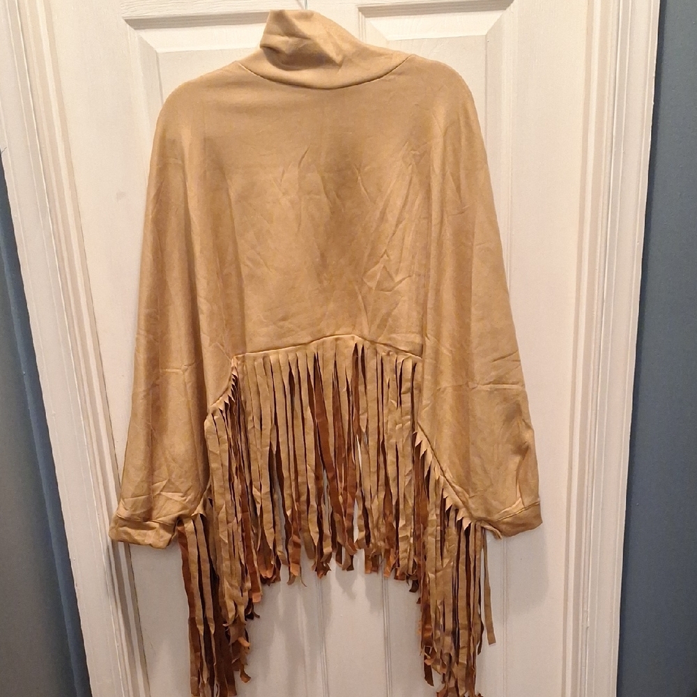 Source Unknown Tan Fringe Top**